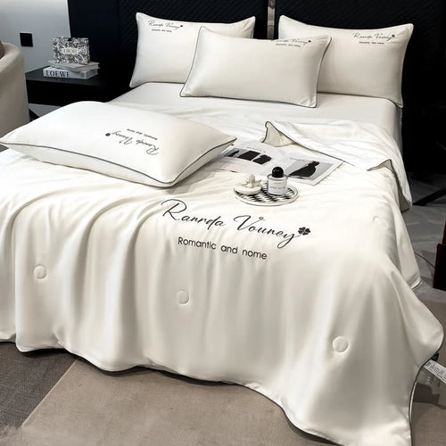 100% Washed Silk Summer Quilt Embroidery Smooth Ice Cooling Comforter for Bed Silky Solid Blanket Soft Cool Summer Blanket