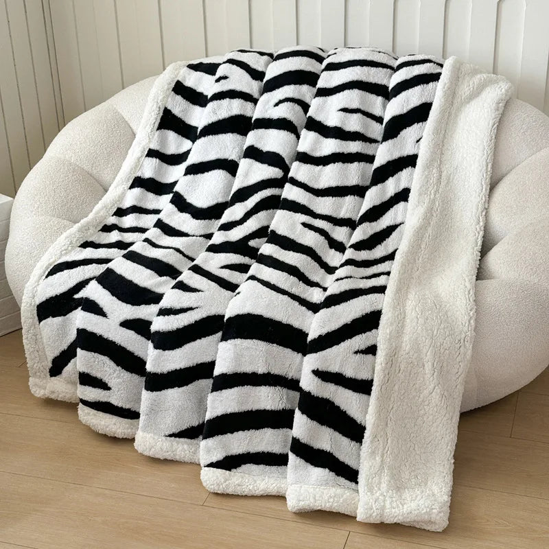 Double Layered Zebra Patterned Jacquard Blanket Skin Friendly Taffeta Velvet Blanket for Office Nap Super Soft A-Class Bed Decor