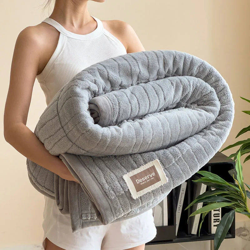 Double Sided Velvet Striped Quilted Blanket Soft Coral Velvet Sofa Cover for Office Home Napping Quilt for Summer and Autumn