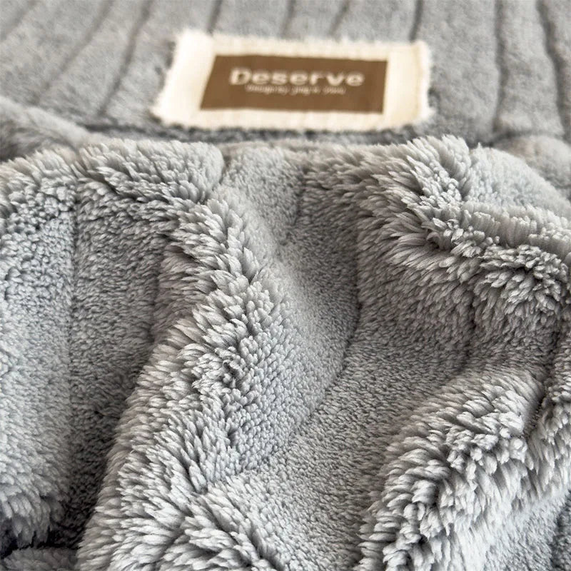 Double Sided Velvet Striped Quilted Blanket Soft Coral Velvet Sofa Cover for Office Home Napping Quilt for Summer and Autumn